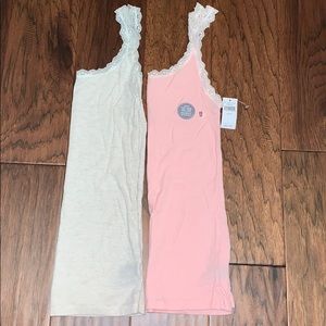 Lot of 2 aerie tanks